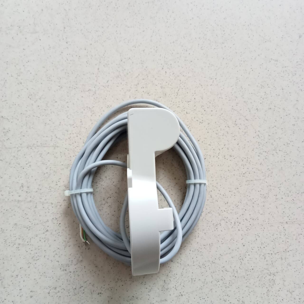 德国代傲传感器3080042IZAR PULSE I 4- WIRE 5M全新原装正品