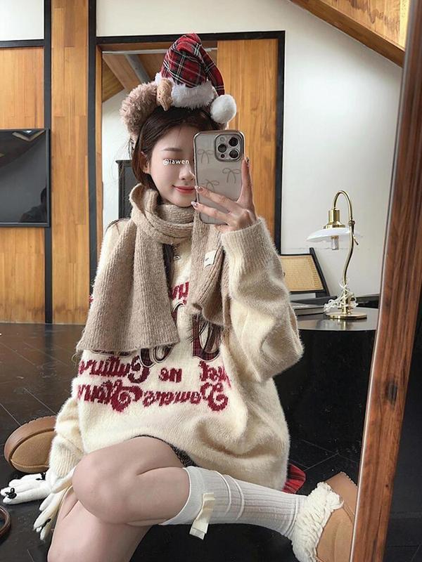 甘い風のレトロなアルファベットの刺繍のクリスマスのセーターの女子学生の秋冬のゆったりとした厚い丸首のニットの上着|undefined