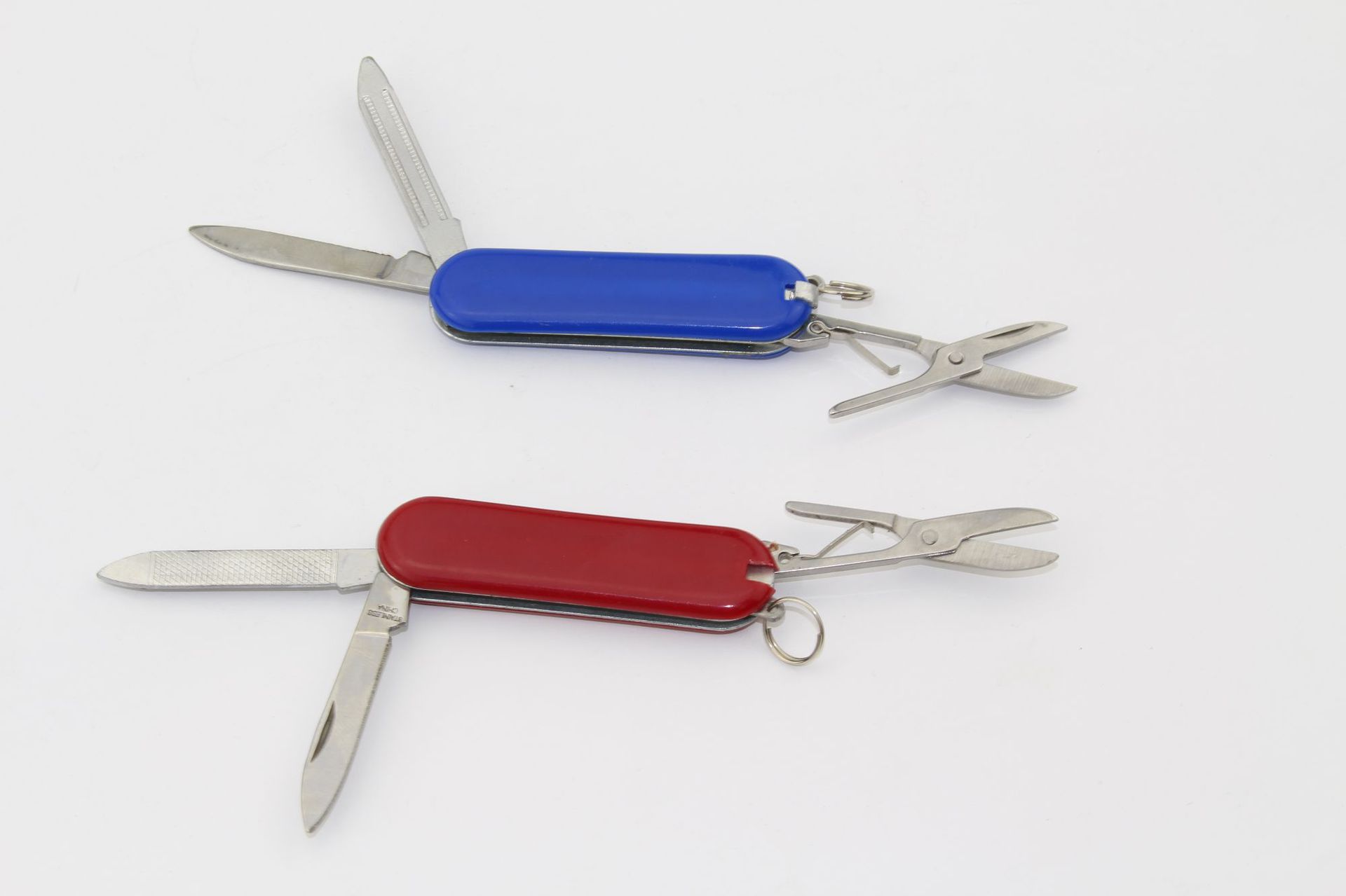 厂家直销三开多功能不锈钢胶片礼品折叠便携小刀