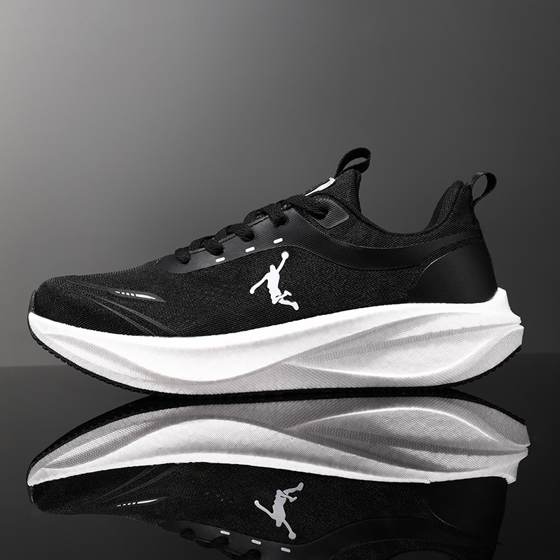 Brand-name, breathable mesh running shoes for men, featuring a lightweight and soft sole, stylish and comfortable design, suitable for casual wear Brand-name, breathable mesh running shoes for men, featuring a lightweight and soft sole, stylish and comfortable design, suitable for casual wear