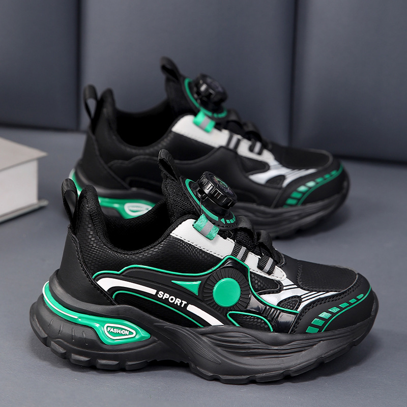 Zapatos deportivos para niños nuevos zapatos de correr casuales de estilo de cuero para estudiantes de edad media y alta