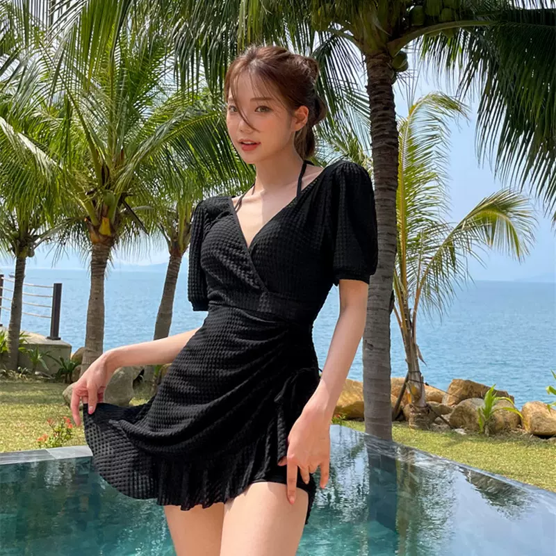 韩版游泳衣女款白色分体比基尼裙式显瘦遮肉带胸垫保守女士泡温泉