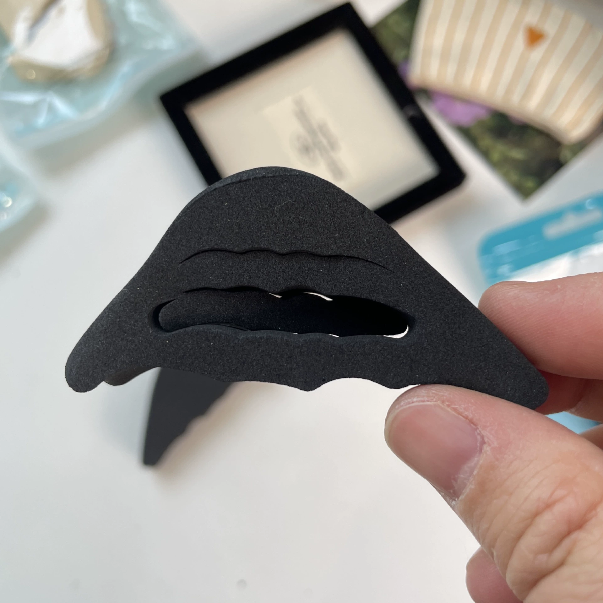 Треугольный ботинок можно порезать полукромный коврик для спортивной обуви на высоком каблуке стелька для предотвращения боли и скольжения, мягкая и удобная подкладка для ладони на месте