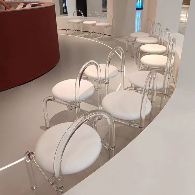 Sillas de comedor de cristal acrílico transparente, sillas de comedor de lujo nórdicas modernas y ligeras.