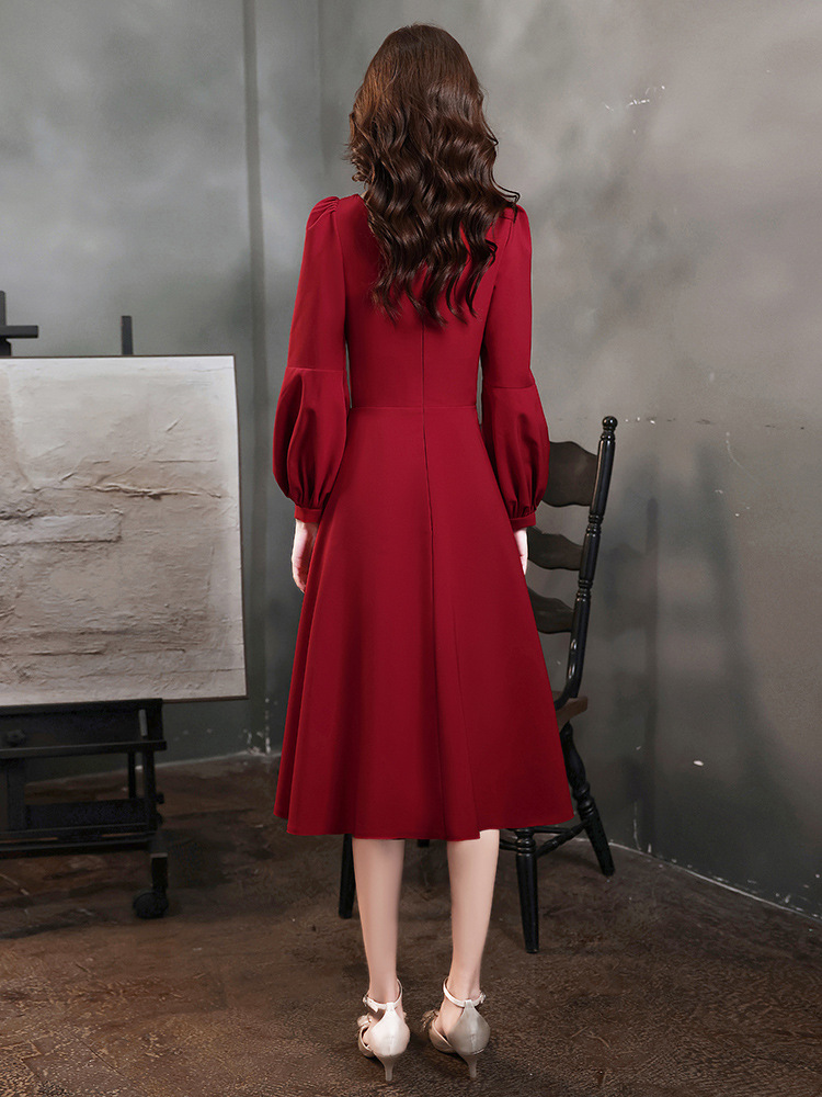 Vestido de novia para brindis 2026, nuevo vestido rojo de manga larga de verano, largo medio, para compromiso, regreso a casa, boda, o noche de gala.