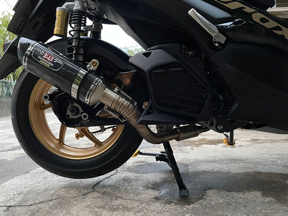 Motorcycle Yoshimura R77 modified exhaust pipe full carbon fiber tail section exhaust MT07 R3 GSX250R Kawasaki