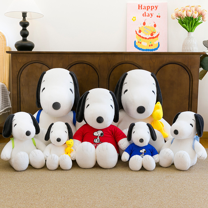 New Snoopy Plush Doll with Big Ears, Sweatshirt, Dog Toy, Stuffed Tuck Toy, Children's Gift Wholesale