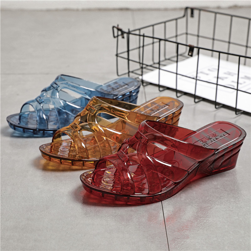 2026 New Model Time Home Crystal Plastic Slippers Indoor Mid-Heel Thick-Soled Wedge Non-Slip Open-Toe Sandals for Outdoor Wear