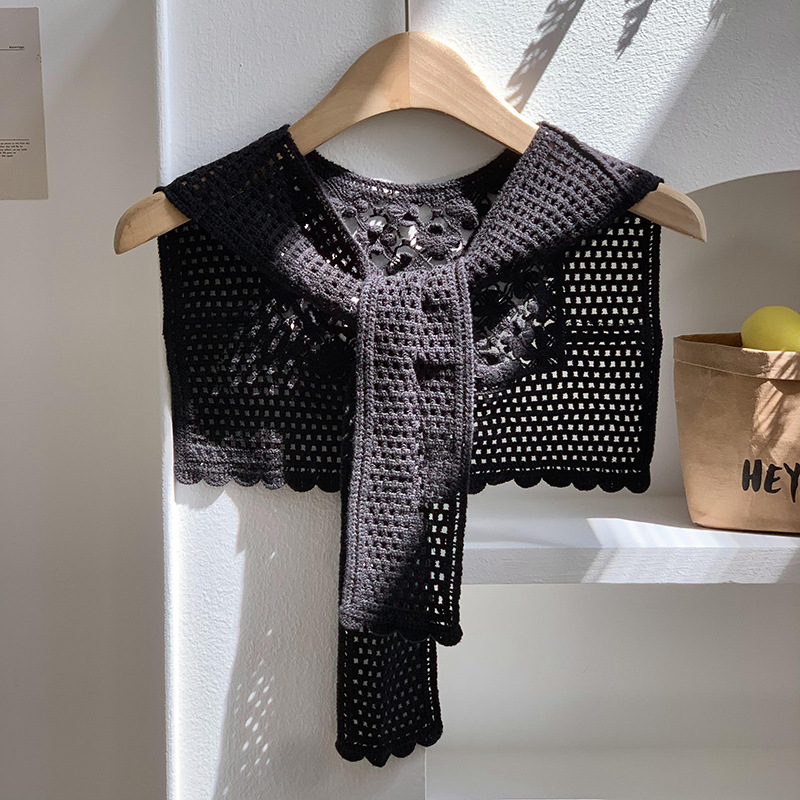 Chal de punto de alta sensación 2025 nueva decoración hueco delgada con falda camisa de hombro chal al por mayor