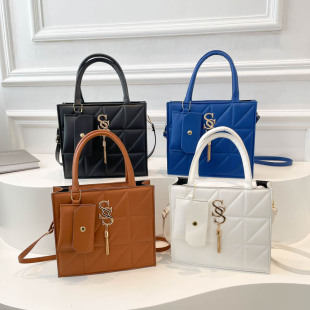 Casual Satchel Shoulder Bag, Fashionable and Stylish Bag for Women 2024 Autum New Casual Work Clothing Crossbody Bag, Small Square Bag