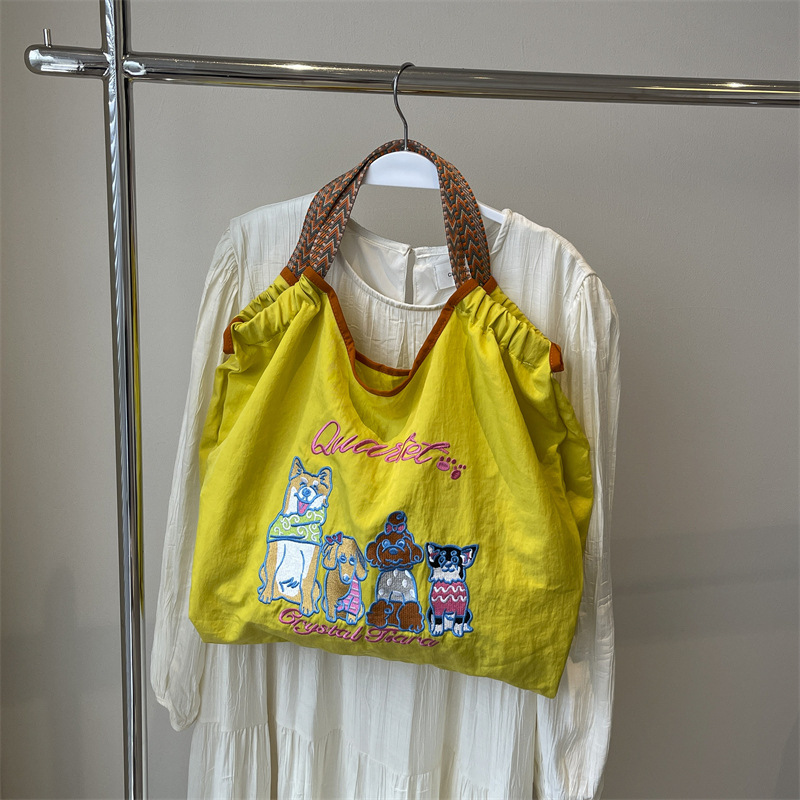 Bag for women 2024 summer new embroidered cute cartoon handbag, large capacity canvas shoulder tote bag_voghion.com