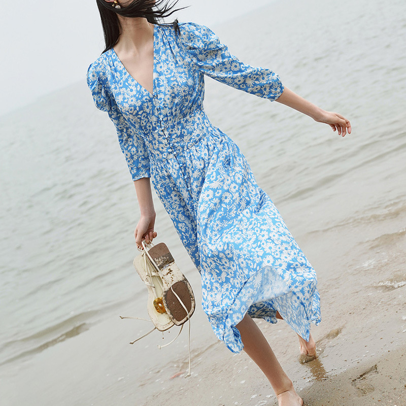 Eds Daisy Floral Bubble Sleeve dress 2025 New V-neck Tight Waist Slimming Thin Beach Dress Holiday Style