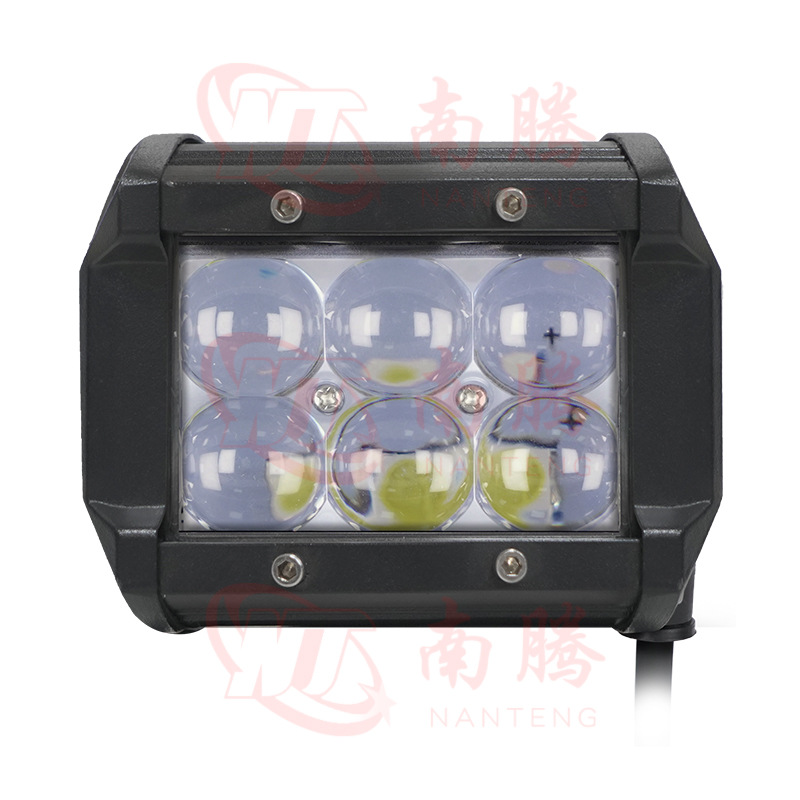 Alto brillo off-road vehículo proyector 4D lente tira luz de trabajo luz LED coche luz camión ingeniería playa luz del coche
