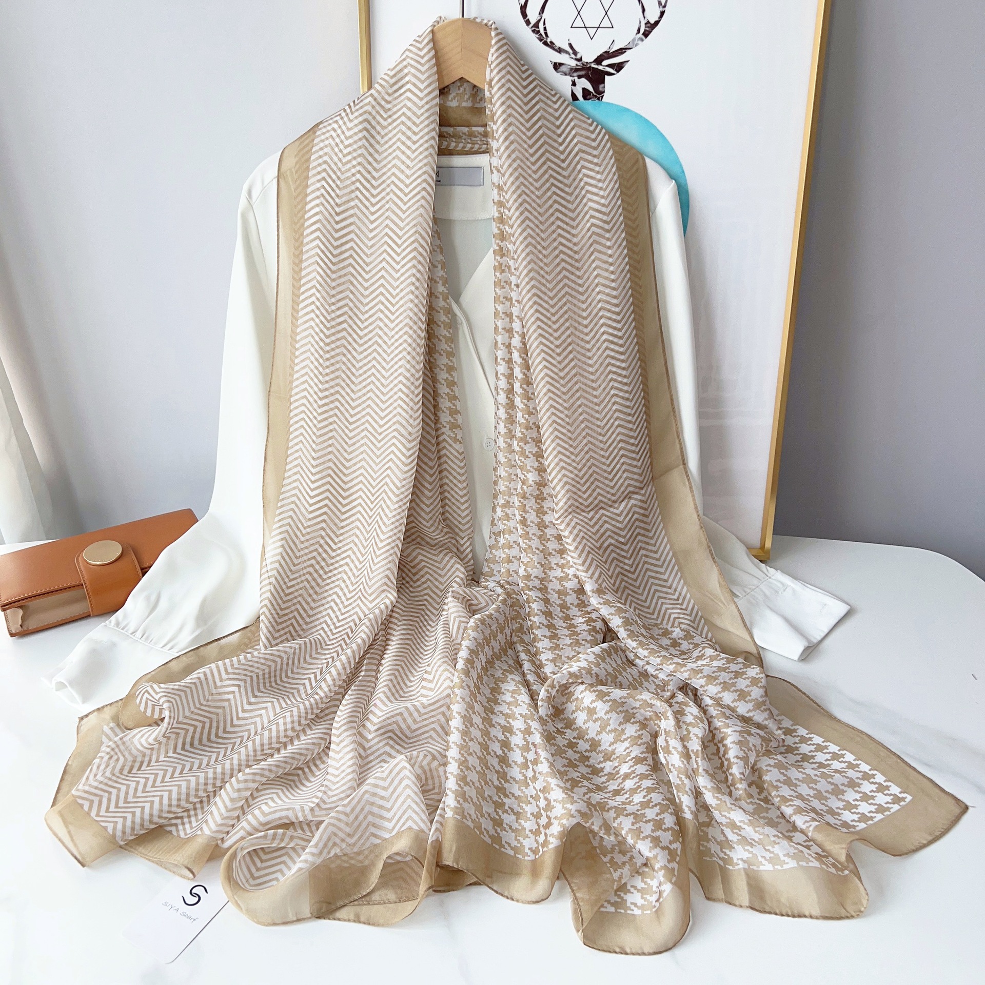 Verano nuevo yourou hilado bufanda chal versátil largo multi-funcional protector solar bufanda de playa bufanda de las mujeres para vacaciones