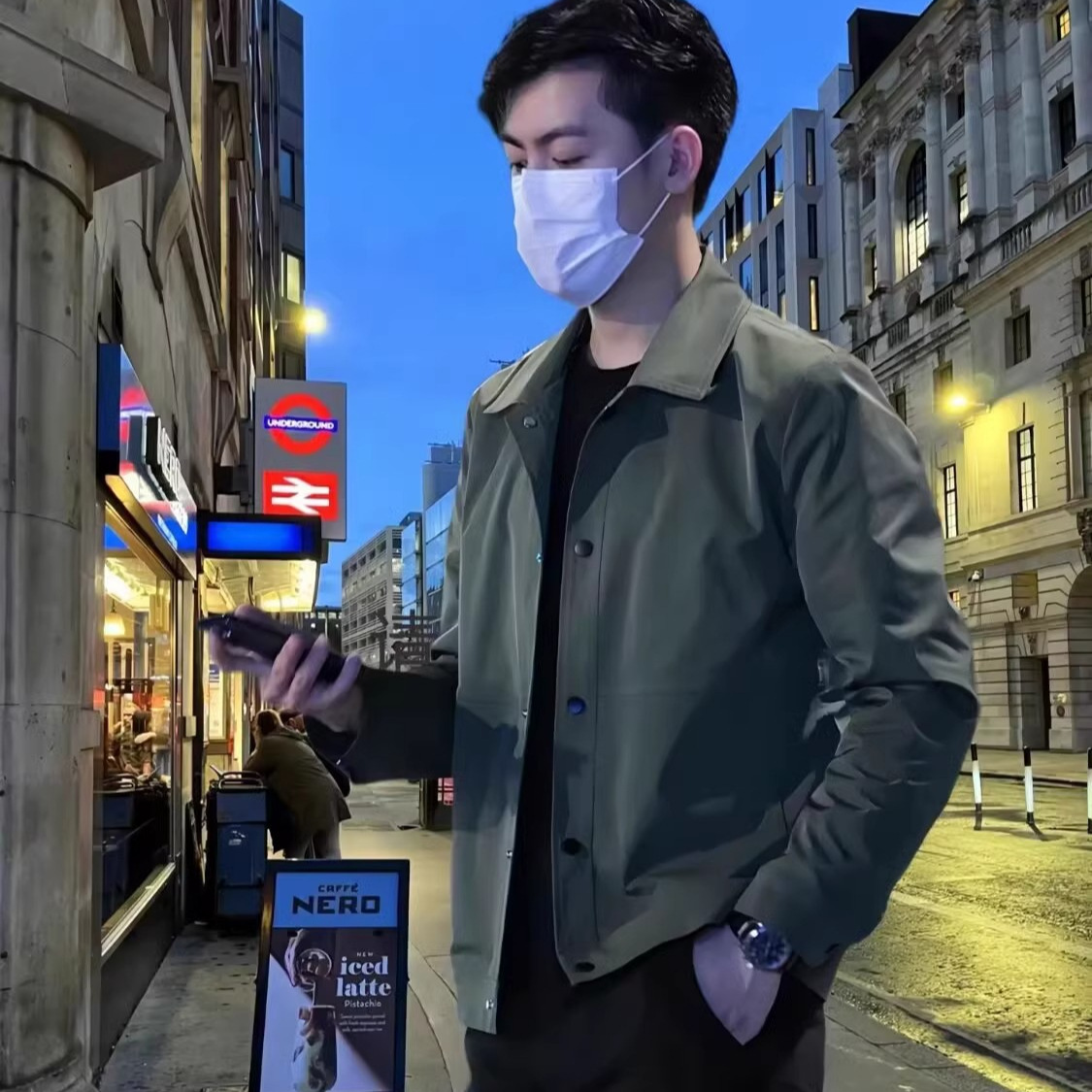 Chaqueta de solapa casual a prueba de viento de archivo de moda rufián chaqueta otoño nueva alta tendencia estilo coreano delgado hermoso color sólido