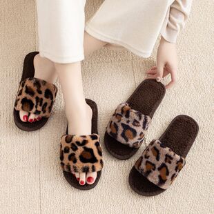 �¿�y�n������ЬŮ��������ë�qһ�־Ӽ��ó���һ��ëë��Ь