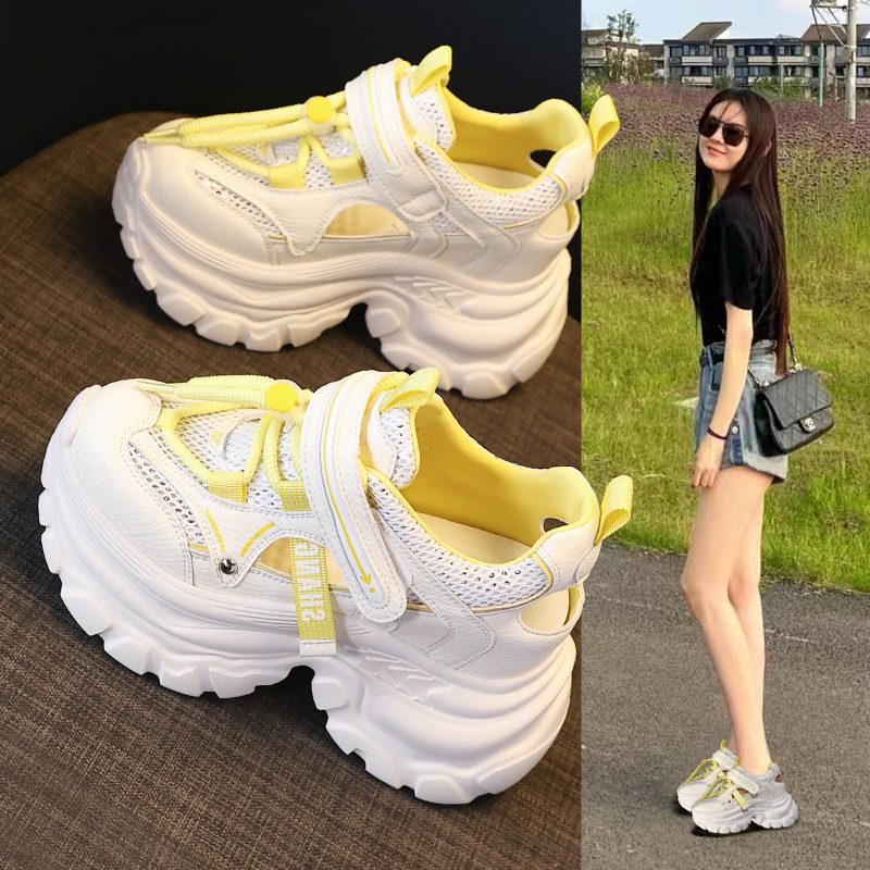 Giày sneaker nữ đế dày chunky thoáng khí mặt lưới đục lỗ độn cao bên trong — Màu trắng