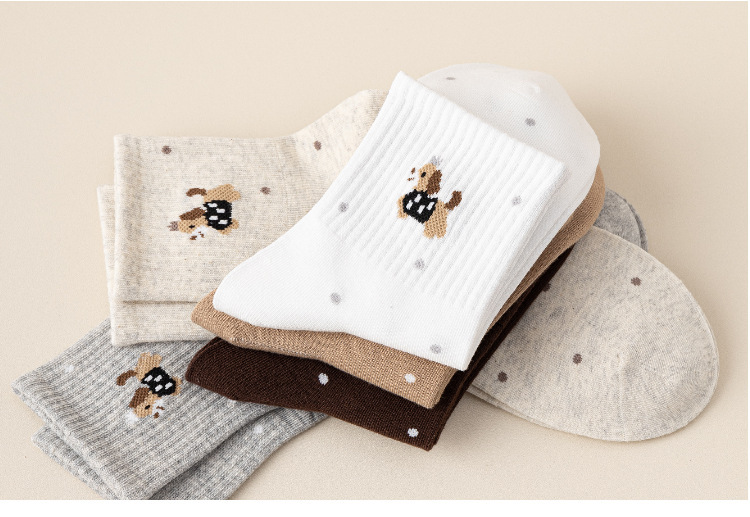 Xinjiang-Baumwollsocken für Damen, Frühlings- und Herbst-Mittellange Socken, reine Baumwolle, antibakteriell, geruchshemmend, atmungsaktiv, Sportsocken, trendige Cartoon-Baumwollsocken im Großhandel