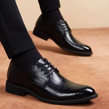 2022新款黑色皮鞋男士跨境透气韩版青年英伦尖头商务正装男士皮鞋