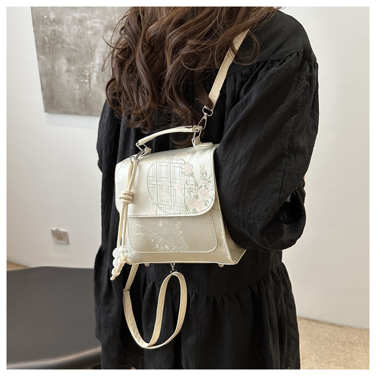2024 New Style Fashion Design One Shoulder Crossbody Bag with Western Style, Pure Color, Fresh Underarm Texture_voghion.com