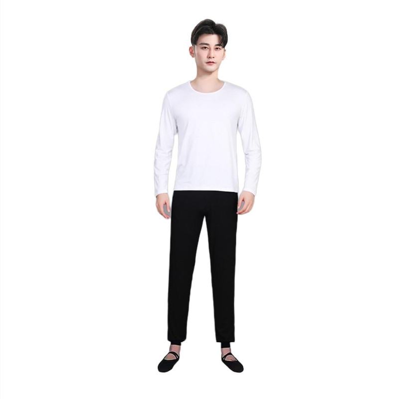 White round neck long sleeve + black radish pants