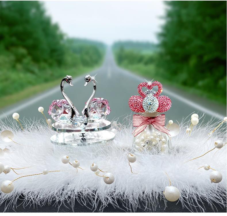 Solar Rotating Swan Car Aromatherapy Cute Car Interior Decoration Supplies Car Car Ornaments 2025 New Style for Women