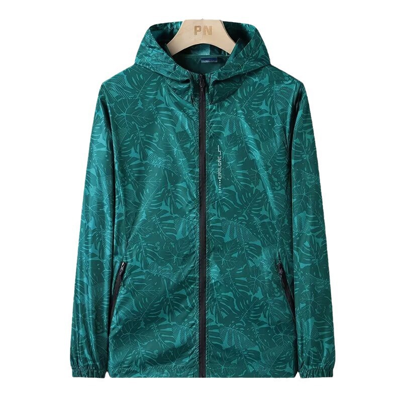2025 verano nuevo chaqueta de pareja ligera y delgada, chaqueta de camuflamiento de marca de moda, chaqueta de secado rápido, chaqueta de protección solar