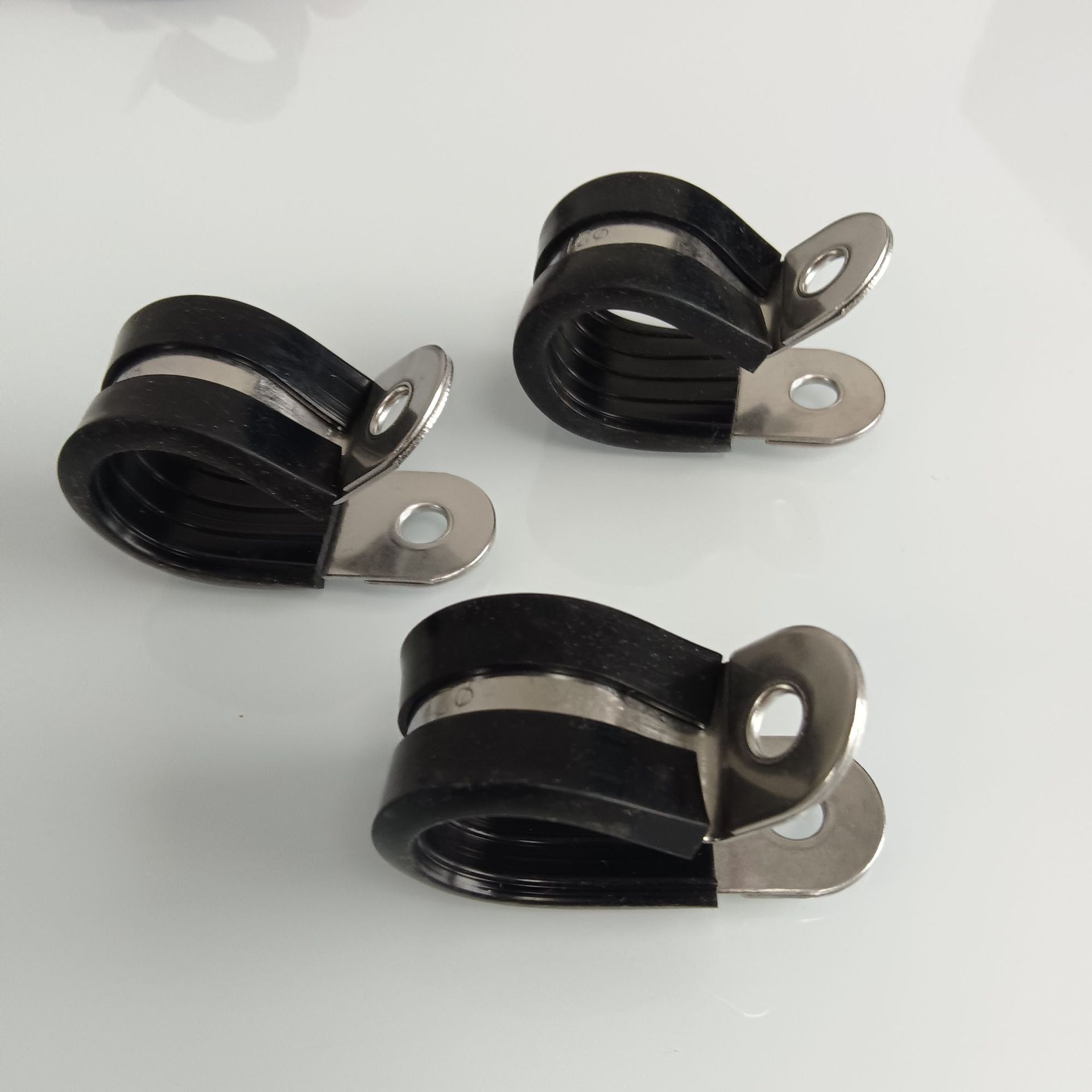 304不锈钢连胶条喉箍316R型连胶条减震卡线束线缆固定防磨损