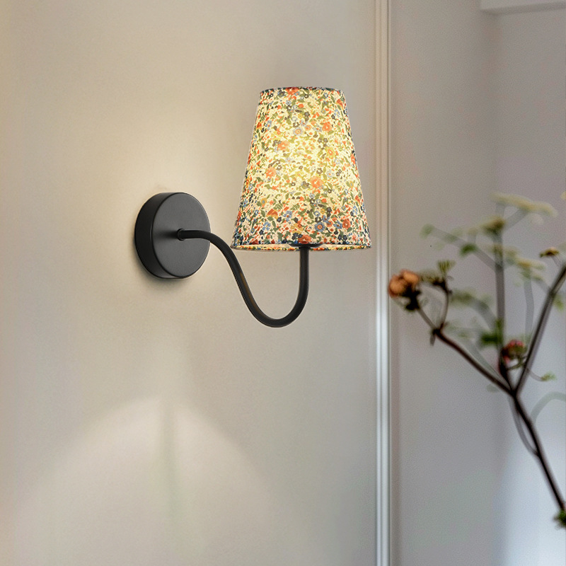 Daguanyuan Lámpara de pared de tela Lámpara de noche de dormitorio Estudio B & B Lámpara de noche led Lámpara de ambiente creativa Lámpara de decoración 521