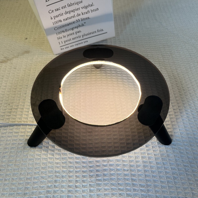 (ストアホットセール) Harman Kardon Glazed Crystal 無垢材デスクトップ滑り止めオーディオスタンド送料無料卸売|undefined
