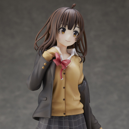 After shaving, I picked up the female high school student Sayu Ogihara's two-dimensional figure model, desktop decoration and car ornaments.