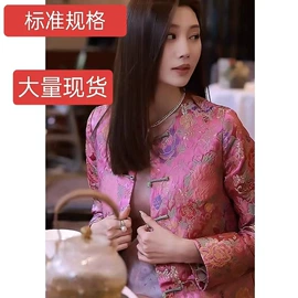 连衣裙;时尚休闲套装;女式T恤