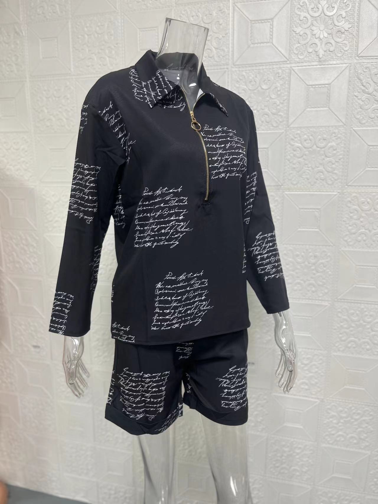 Ensemble deux pièces pour femmes, haut à manches longues, short imprimé avec fermeture éclair, nouvelle collection automne 2024_voghion.com