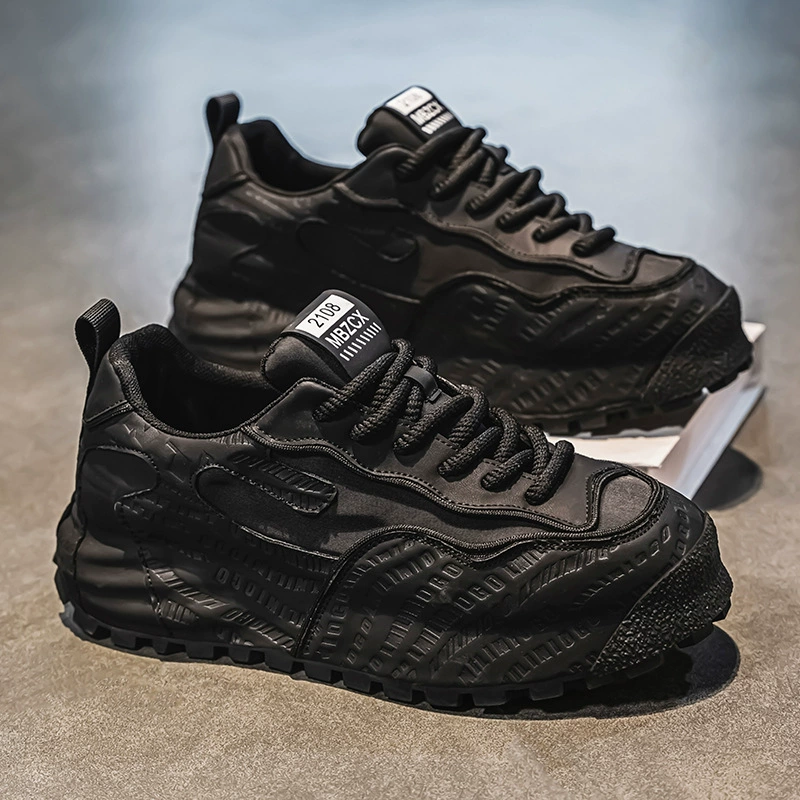 Европейская мужская обувь на станции 2025 новая кожа с тиснением