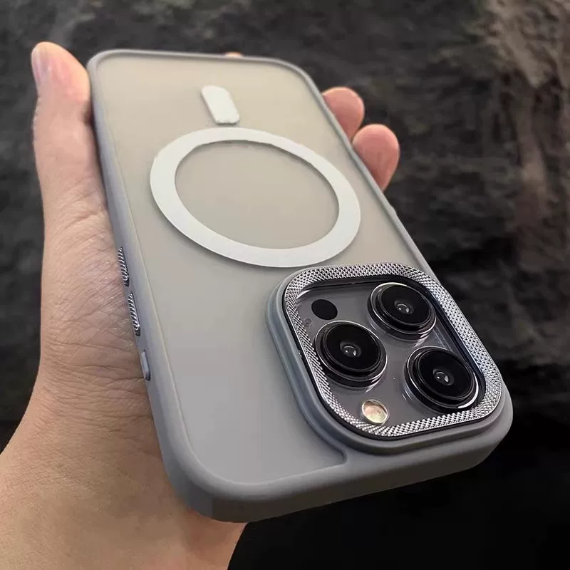 Чехол совместимый с Apple для iPhone 15 Pro, защитный матовый чехол с кожухом для объективa