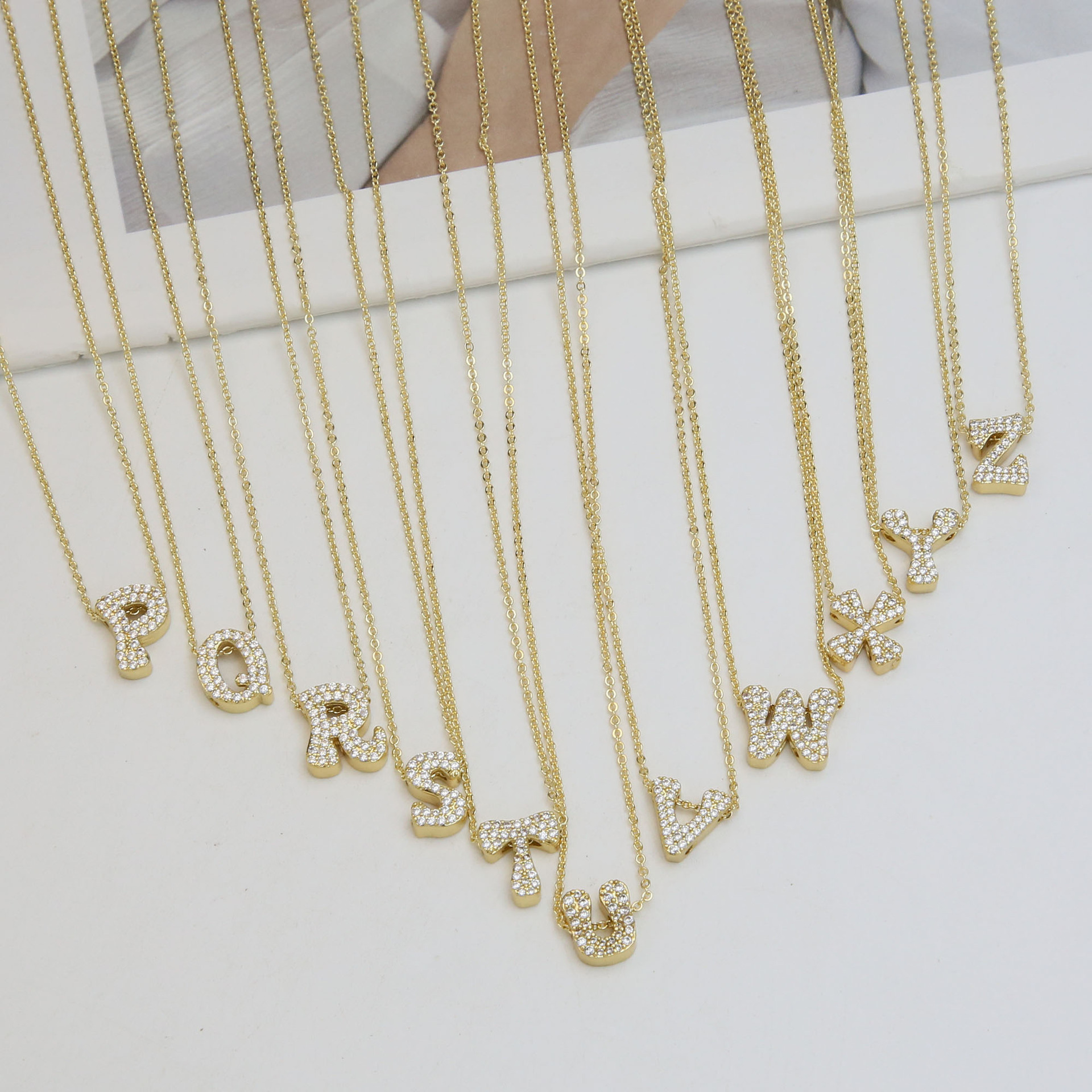 Copper Brass Simple Style Letter Pendant Necklace display picture 3