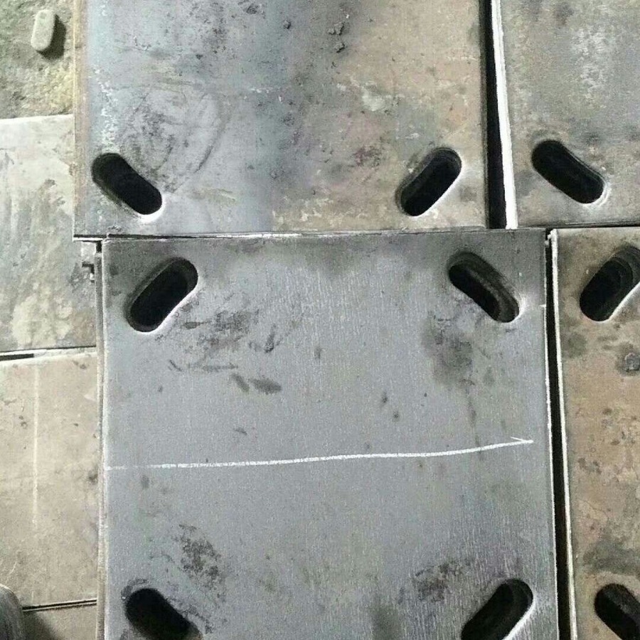 热镀锌钢膜板焊接预埋件 折弯 打孔洗边 椭圆孔预埋板 焊接地脚笼