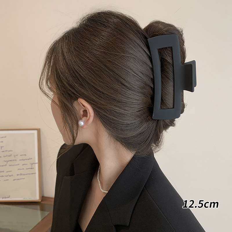 11 # Matte black square gripper 12.5cm