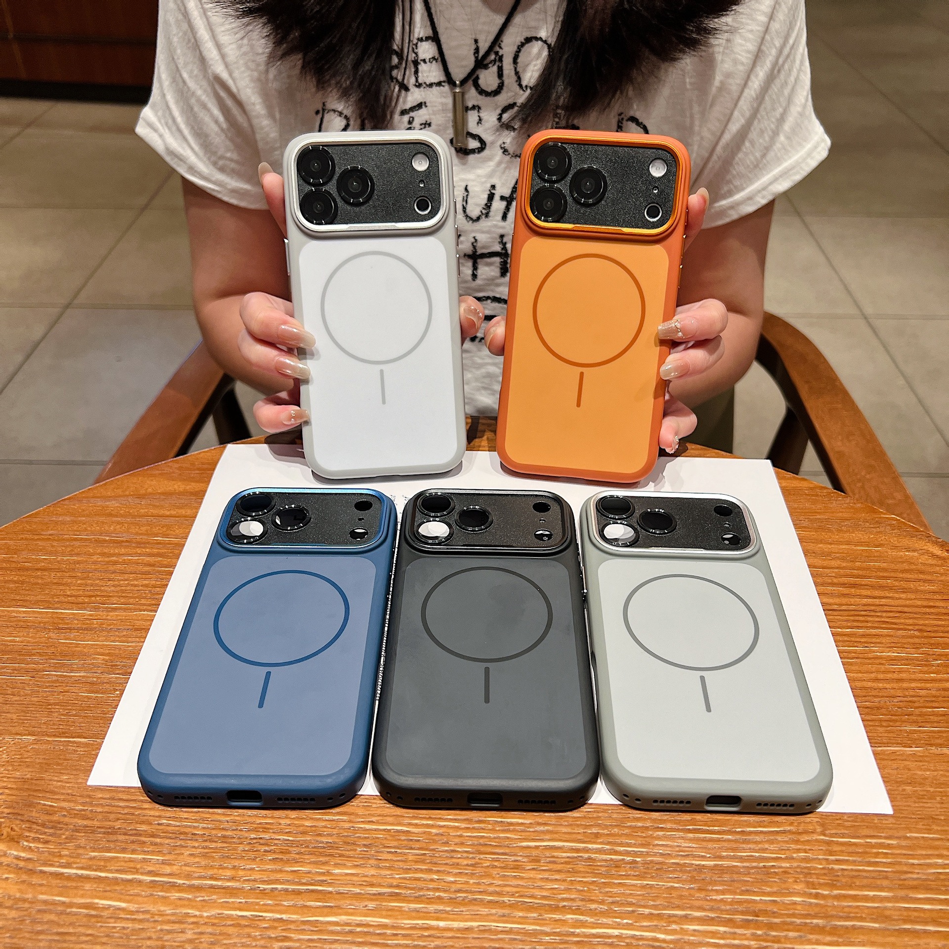 撞色秒变17适用iPhone17promax磨砂金属镜头磁吸手机壳苹果16硬i1