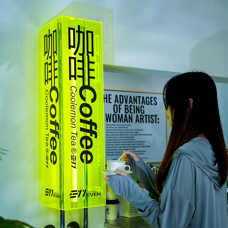 Factory direct pricing on creative outdoor acrylic light boxes, LED billboards, trendy shop signs, hanging illuminated signs