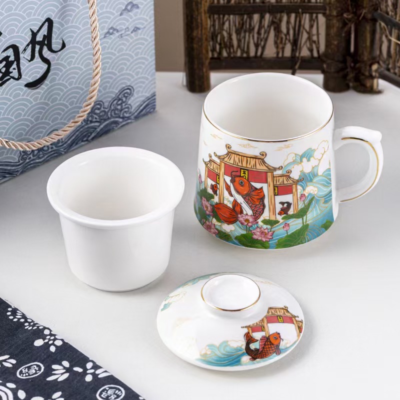 Personalidad creativa taza de la Oficina de estilo chino con tapa de té Taza de cerámica de regalo de fugas de Año Nuevo taza de beber de alta apariencia