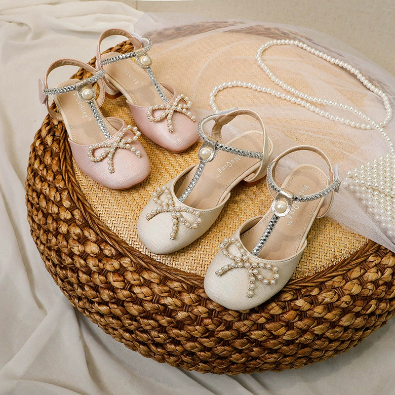 Туфли на высоком каблуке для девочек с бантом и жемчугом 2023 летняя новая Толстая пятка детская обувь Zhongda сценическая детская обувь принцессы