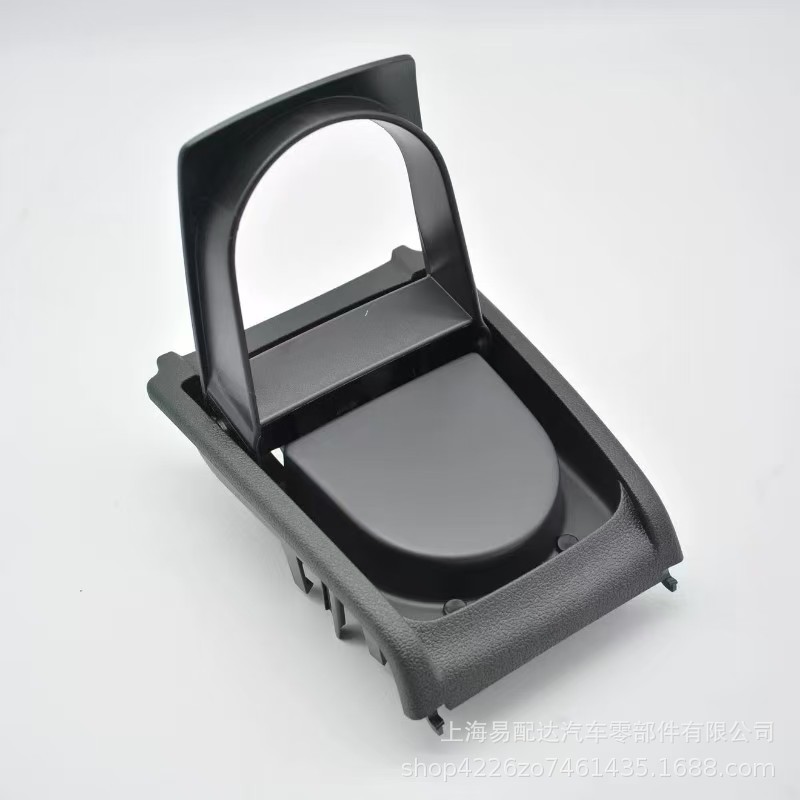 6RD86253182V New Polo POLO armrest box rear cup holder, central console rear water cup holder, tea cup holder