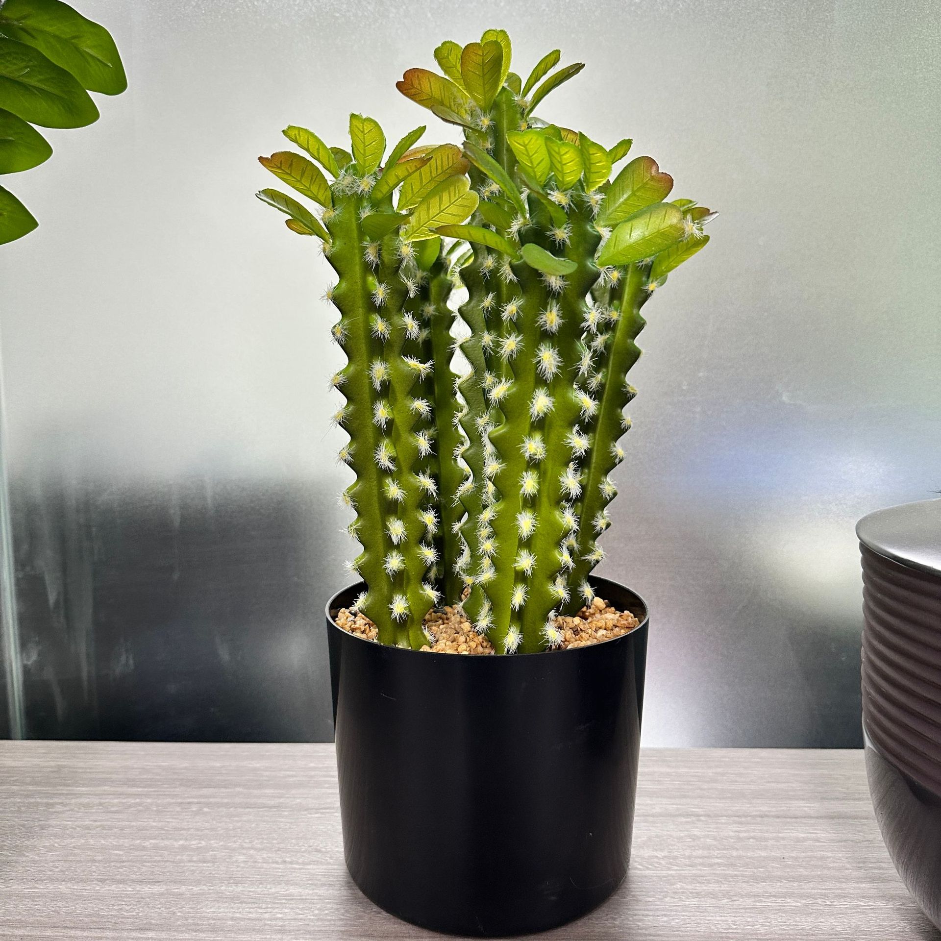 Simulación nórdica Planta verde Pilar de hadas Cactus grande piso interior sala de estar ropa tienda decoración de ventana