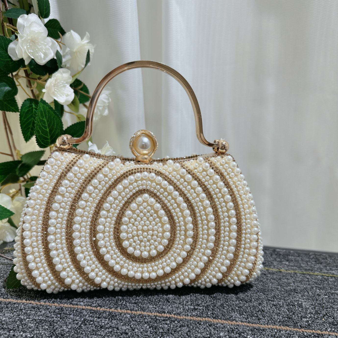 Pochette da donna con perle borsa gioiello per cerimonia e sera_voghion.com