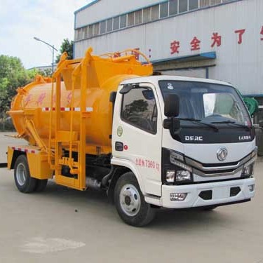 便宜售天津国六标准5吨餐厨垃圾车，泔水运输车15897652032张经理