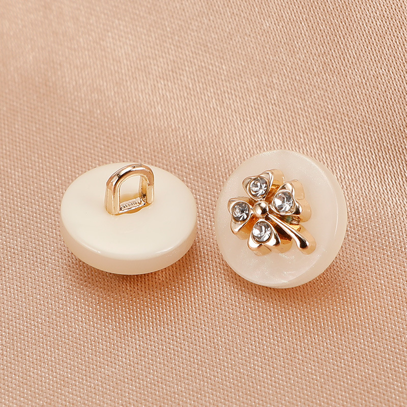 简约彩色四叶草猫咪金属双拼扣女衬衣毛衫外套针织衫装饰小纽扣