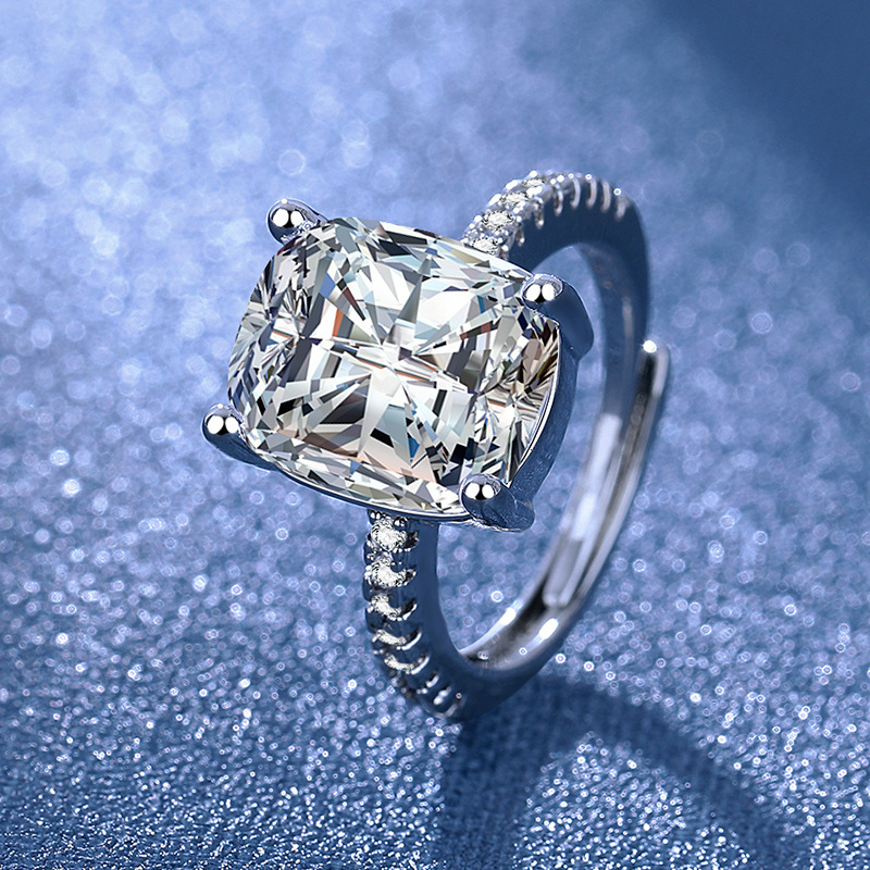 Wish Hot Selling New Flash Diamond Square Princess Ring Women's European and American Fashion Engagement Proposal Diamond Ring Ring Hand Jewelry