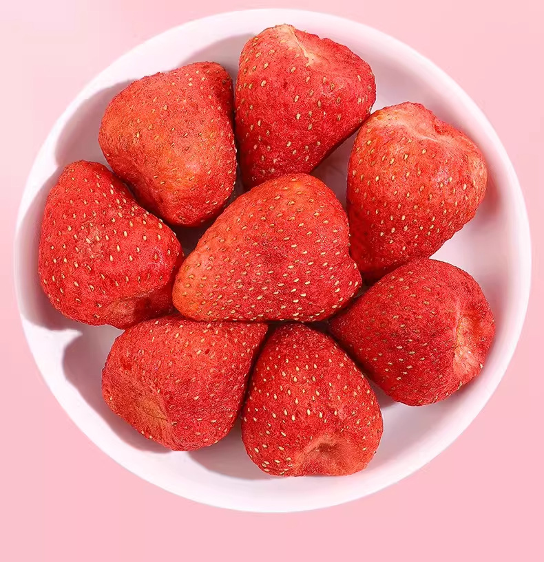 Freeze Dried Strawberry Slices 500g Whole Crisp Fruit for Baking Snacks and Desserts quality and texture
