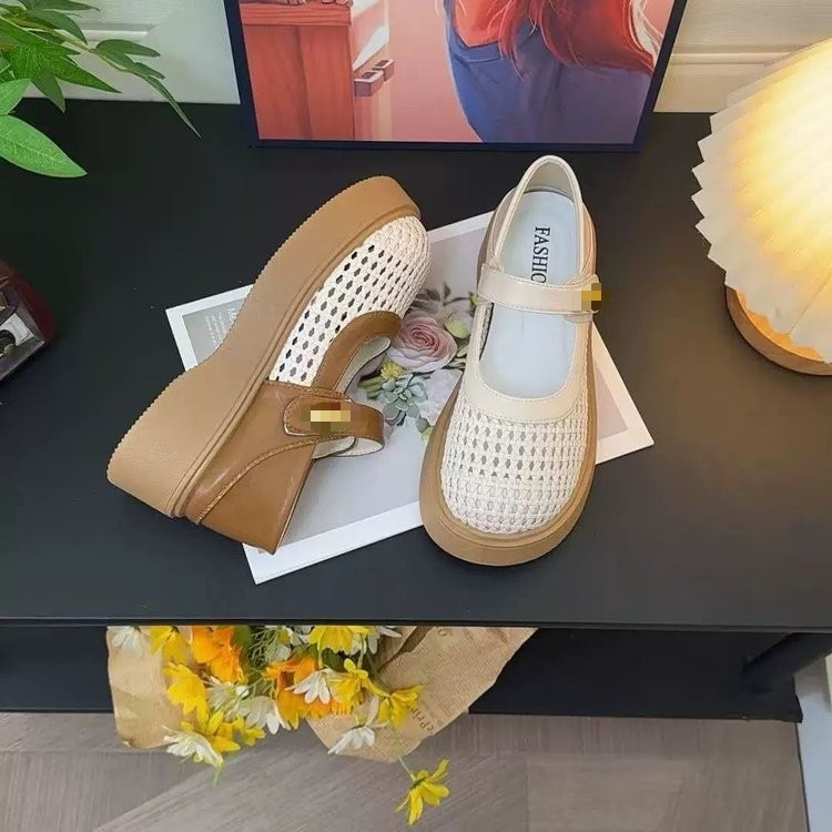 Retro estilo hueco zapatos de mujer Mary Jane aumento de suela gruesa verano de 2026 nuevo estilo francés transpirable y cómodas sandalias versátiles
